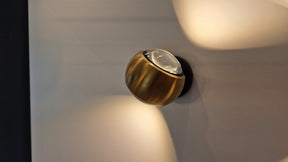 Occhio - Wandleuchte io verticale Kopf bronze Base schw. - Austellungsware