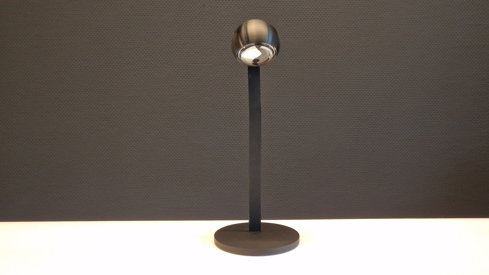 Occhio Tischleuchte io tavolo C LED 13/18W umschaltbar black phantom - Ausstellungsware