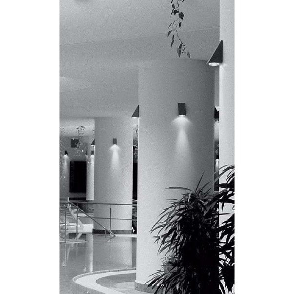 Artemide - Halogenstrahler Serie I RAL 5003 blau Ausstellungsware