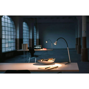 less'n'more - Tischleuchte Athene schwarz LED